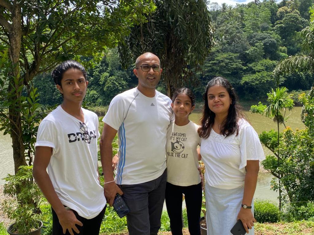 Kandy Rivers Edge Nature Resort Eksteriør bilde