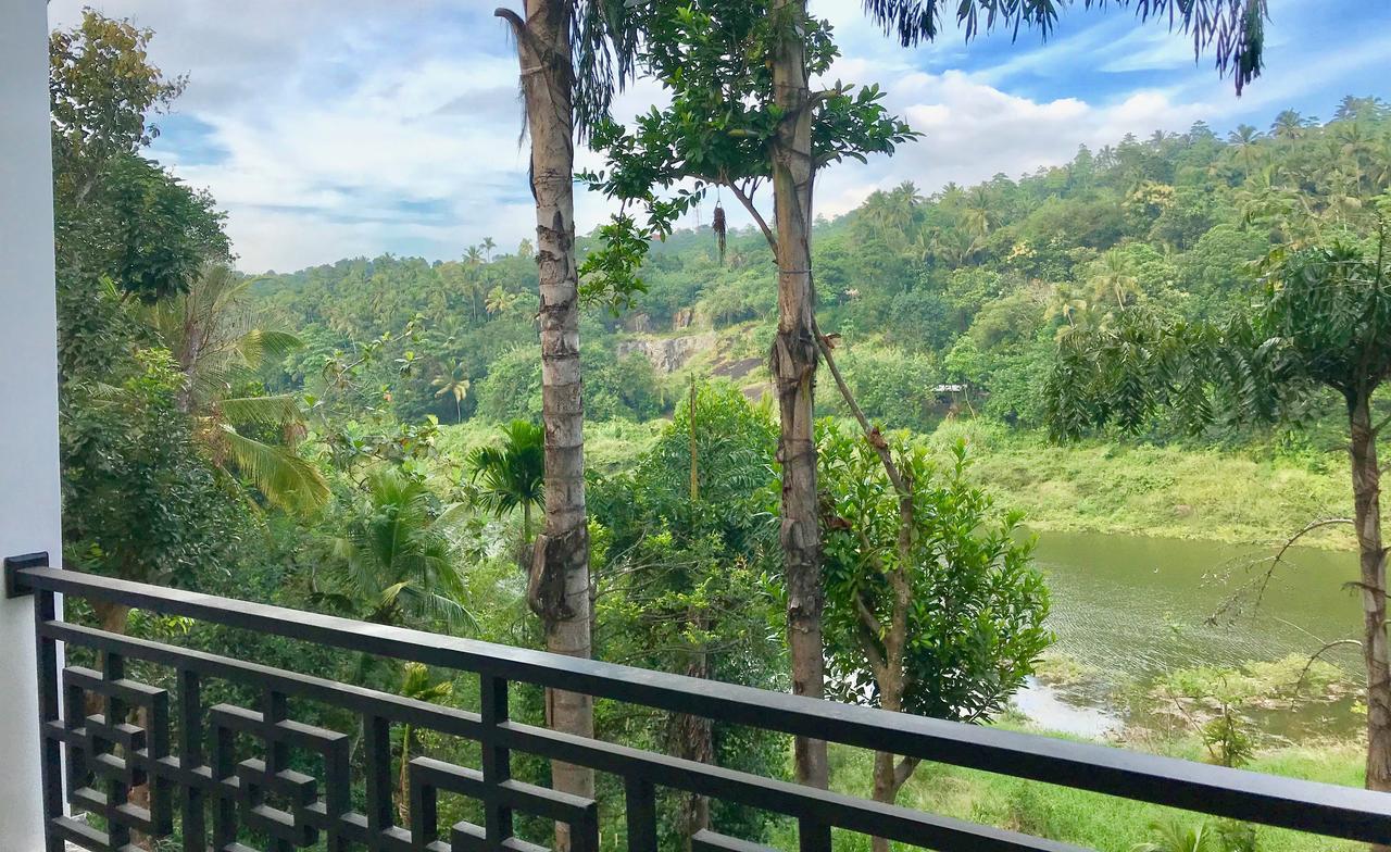 Kandy Rivers Edge Nature Resort Eksteriør bilde